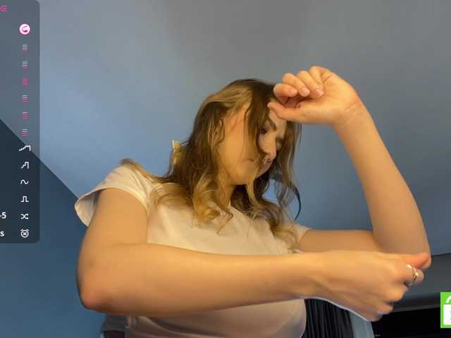 TyeshaDirksen live cam on BongaCams