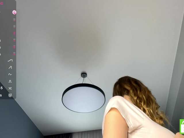 TyeshaDirksen live cam on BongaCams