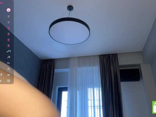 TyeshaDirksen live cam on BongaCams