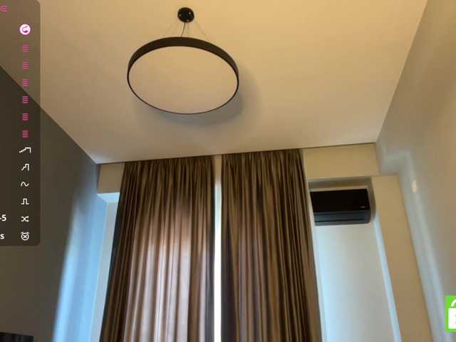 TyeshaDirksen live cam on BongaCams