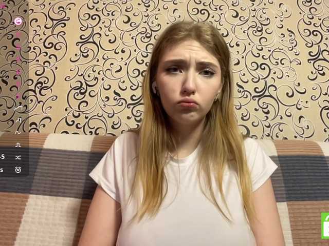 TyeshaDirksen live cam on BongaCams