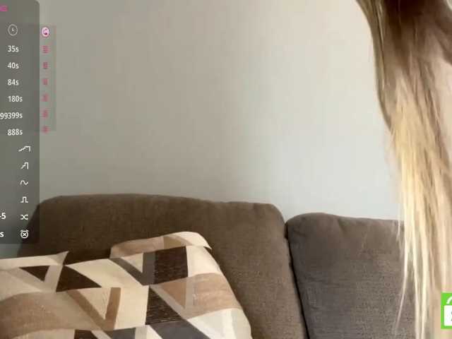 TyeshaDirksen live cam on BongaCams
