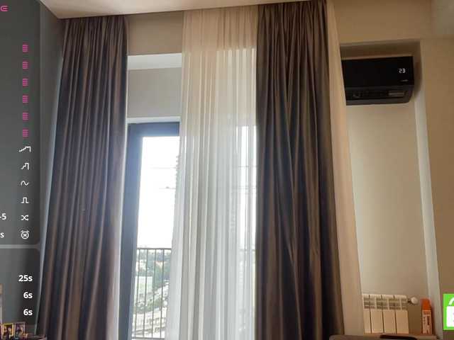 TyeshaDirksen live cam on BongaCams