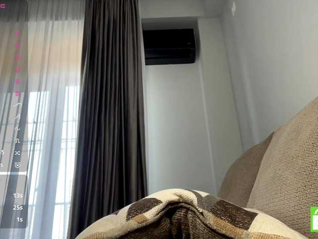 TyeshaDirksen live cam on BongaCams
