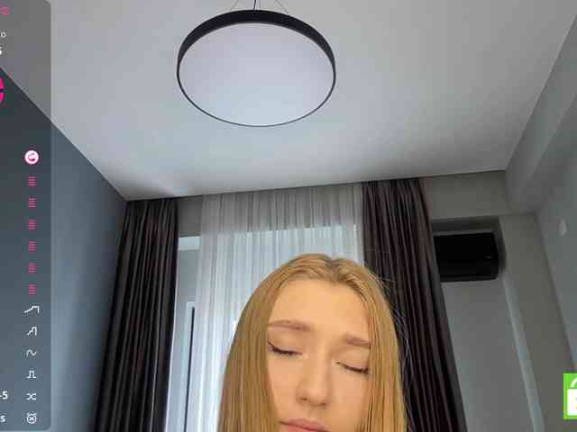 TyeshaDirksen webcam