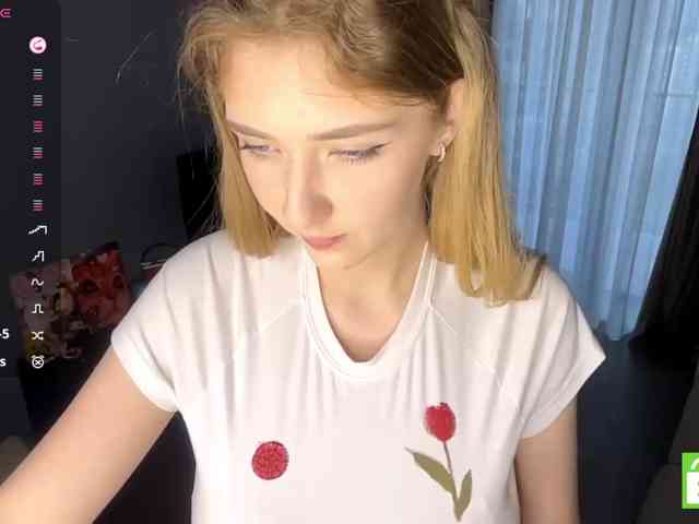 TyeshaDirksen - Girl 