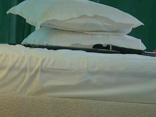 EllaAziana webcam