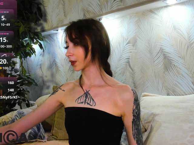Ellen-Hops live cam on BongaCams