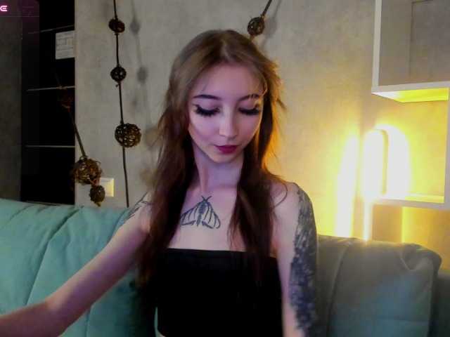 Ellen-Hops live cam on BongaCams