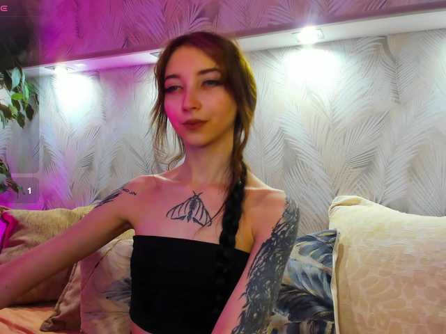 Ellen-Hops live cam on BongaCams