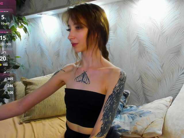 Ellen-Hops live cam on BongaCams