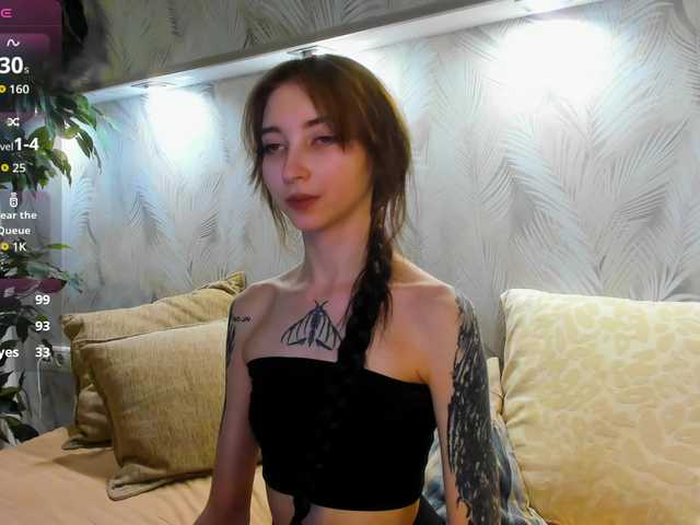 Ellen-Hops live webcam show