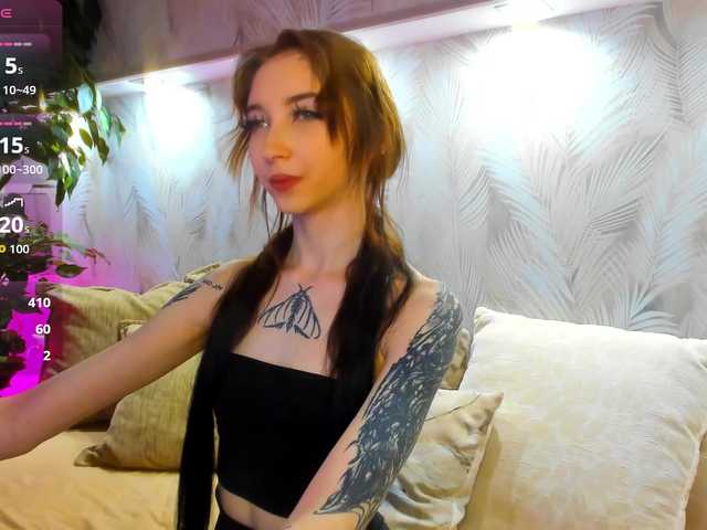 Ellen-Hops live cam on BongaCams