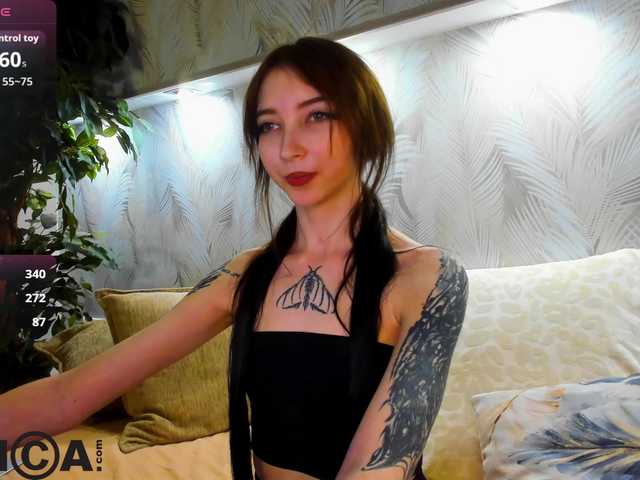 Ellen-Hops live cam on BongaCams