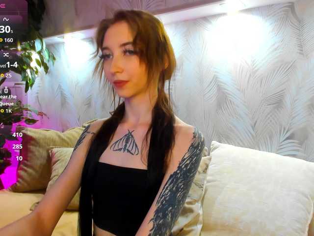 Ellen-Hops live cam on BongaCams