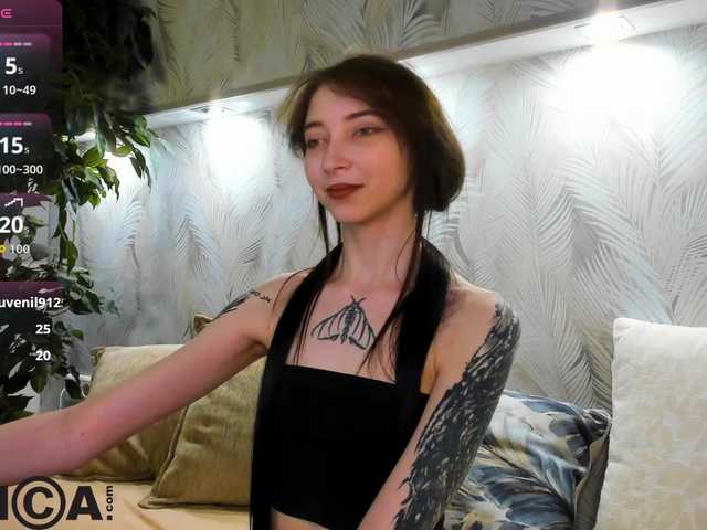 Ellen-Hops live cam on BongaCams
