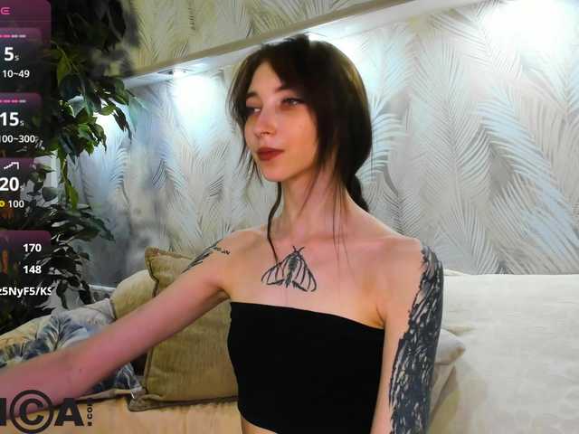 Ellen-Hops live cam on BongaCams