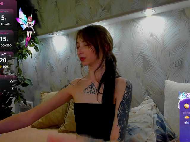 Ellen-Hops live cam on BongaCams