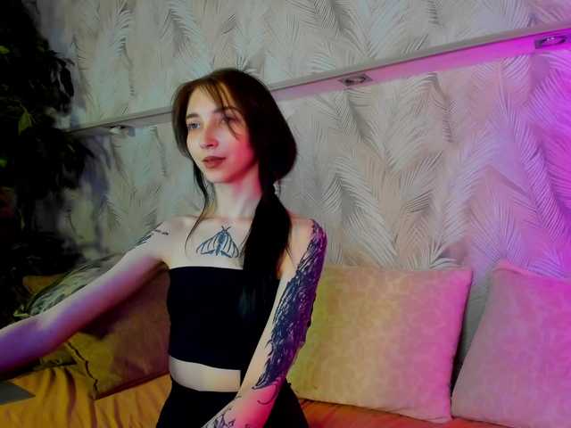 Ellen-Hops's BongaCams show and profile