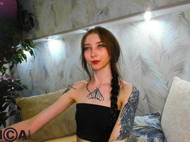 Ellen-Hops live cam on BongaCams