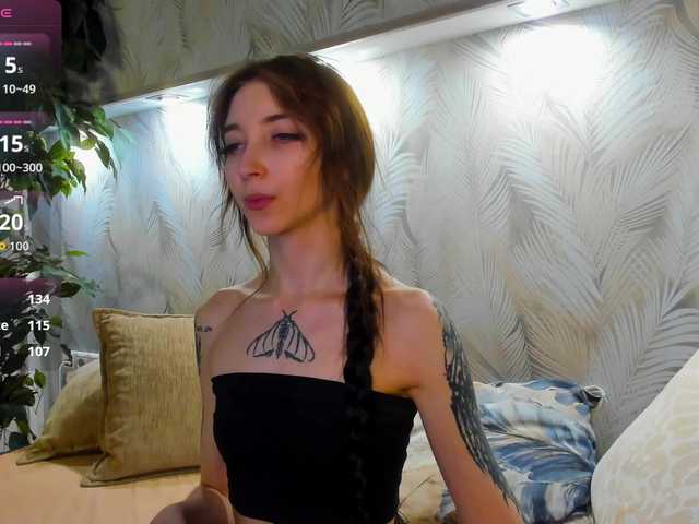 Ellen-Hops live cam on BongaCams
