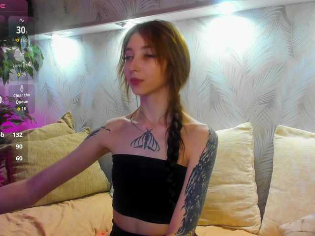 Ellen-Hops live cam on BongaCams