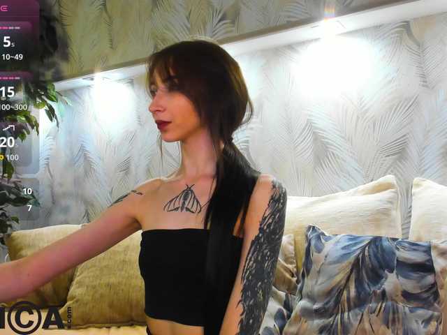 Ellen-Hops live cam on BongaCams