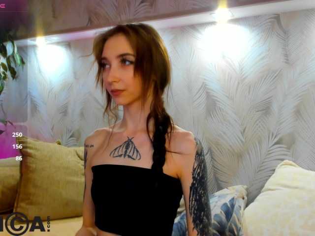 Ellen-Hops live cam on BongaCams