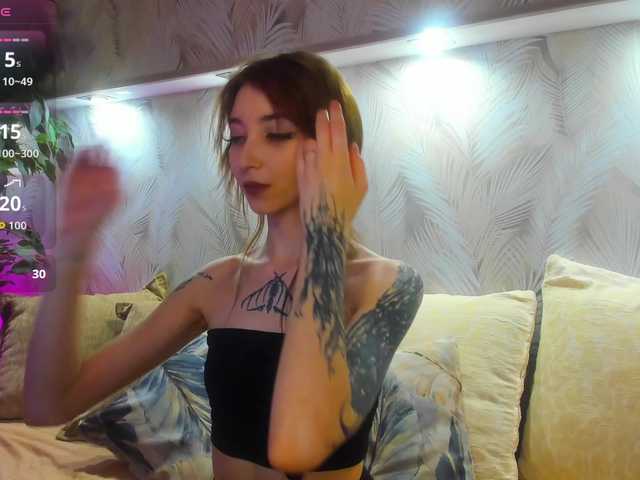 Ellen-Hops live cam on BongaCams