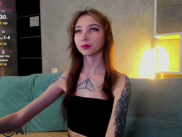Ellen-Hops live cam preview