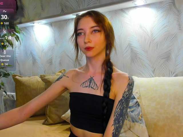 Ellen-Hops live cam on BongaCams