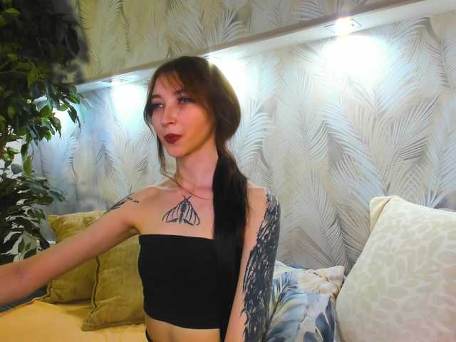Ellen-Hops live cam on BongaCams