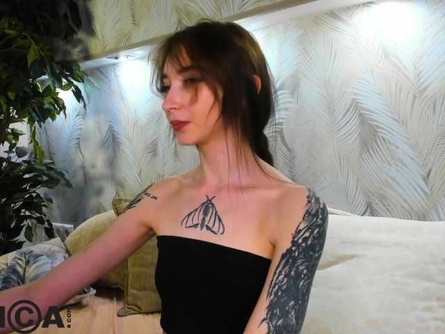 Ellen-Hops live cam on BongaCams