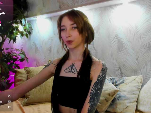 Ellen-Hops live cam on BongaCams