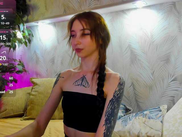 Ellen-Hops live cam on BongaCams