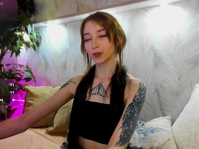 Ellen-Hops live cam on BongaCams