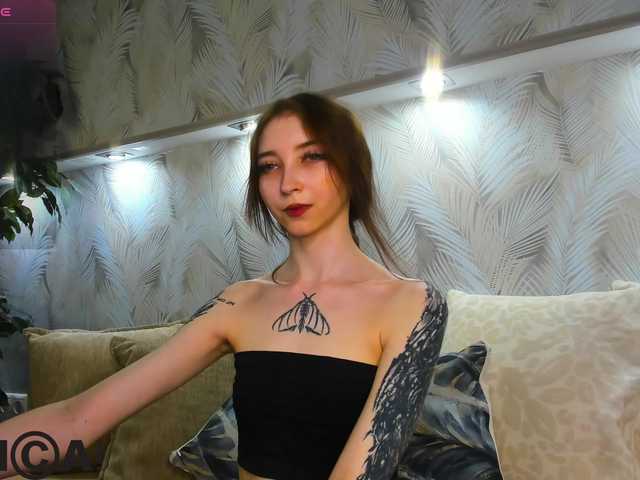 Ellen-Hops live cam on BongaCams