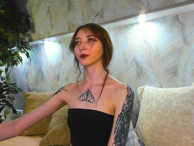 Ellen-Hops live cam on BongaCams