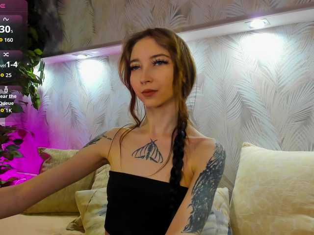 Ellen-Hops live cam on BongaCams