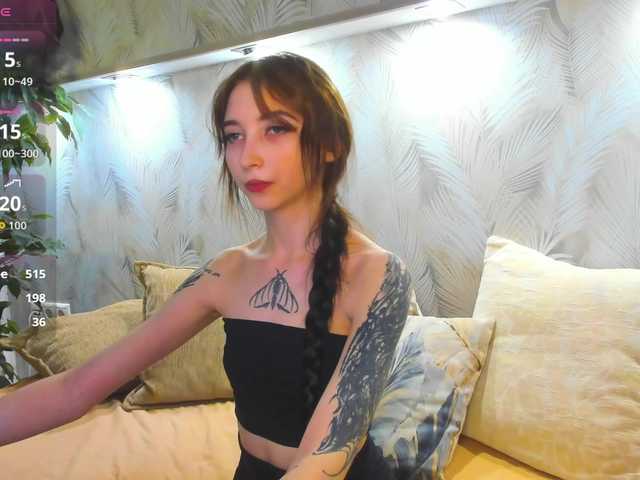 Ellen-Hops live cam on UnifiedCams
