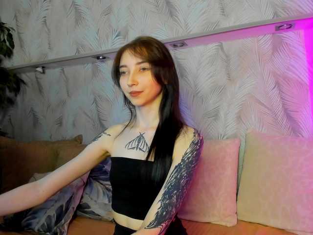 Ellen-Hops's BongaCams show and profile