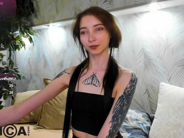 Ellen-Hops live cam on BongaCams
