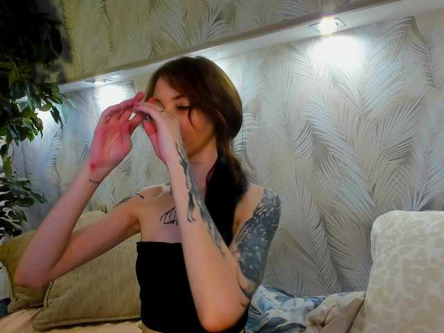 Ellen-Hops live cam on BongaCams