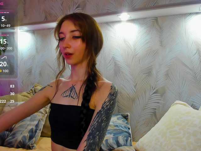 Ellen-Hops live webcam show