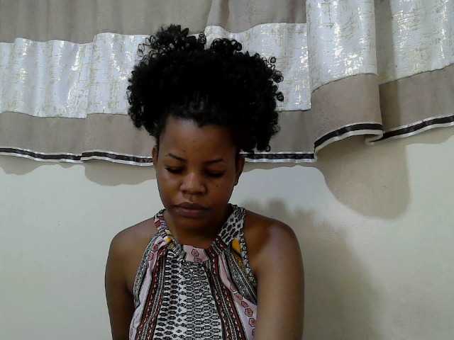 Lovelybabra live cam on BongaCams