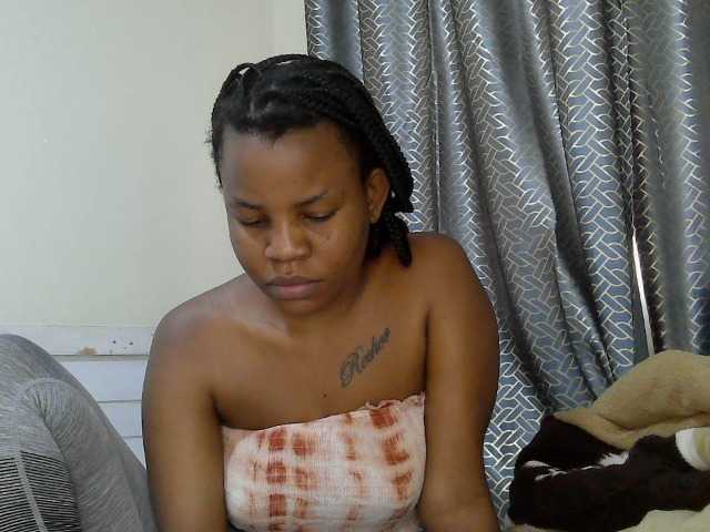 Lovelybabra live cam on BongaCams