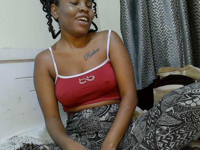 Lovelybabra live cam on BongaCams