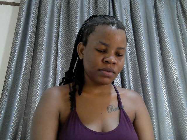 Lovelybabra live cam on BongaCams