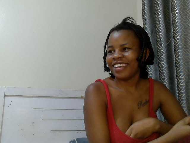 Lovelybabra webcam bongacams model stream image