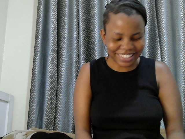 Lovelybabra live cam on BongaCams